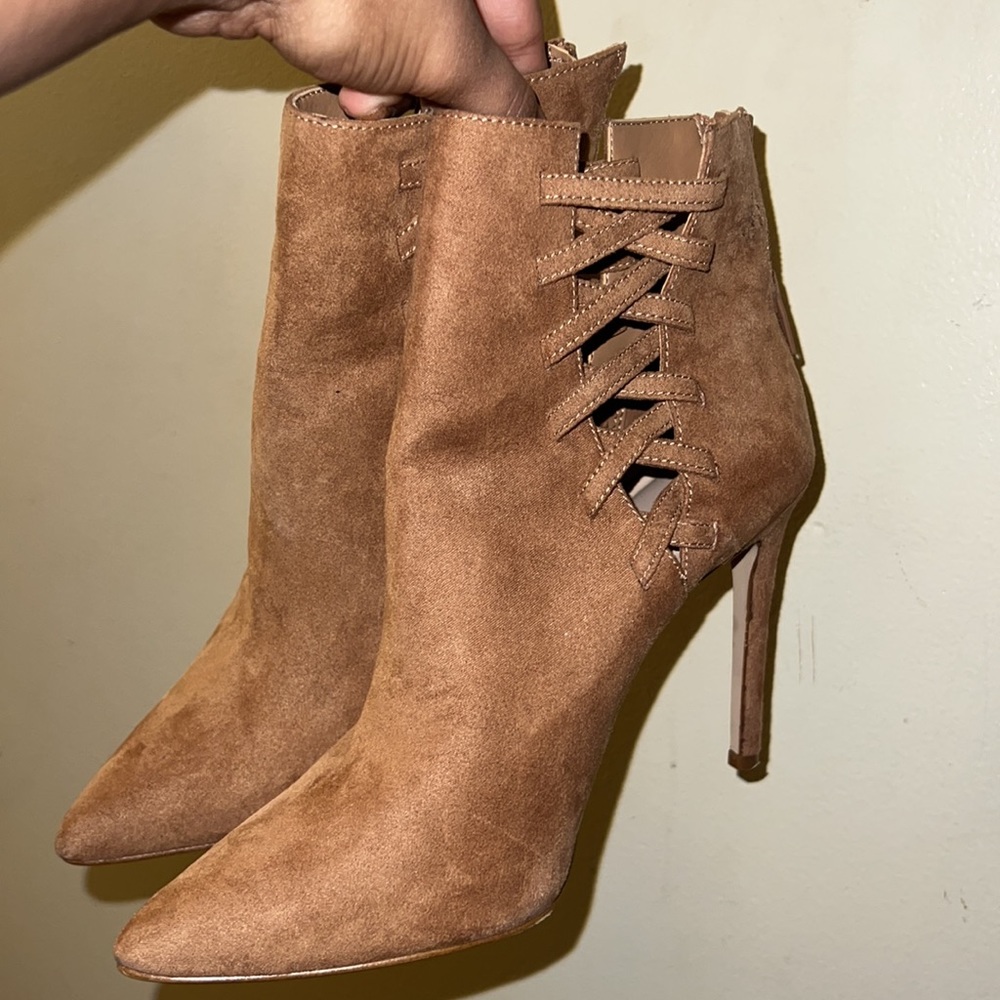 Aldo - Picture 3 of 3